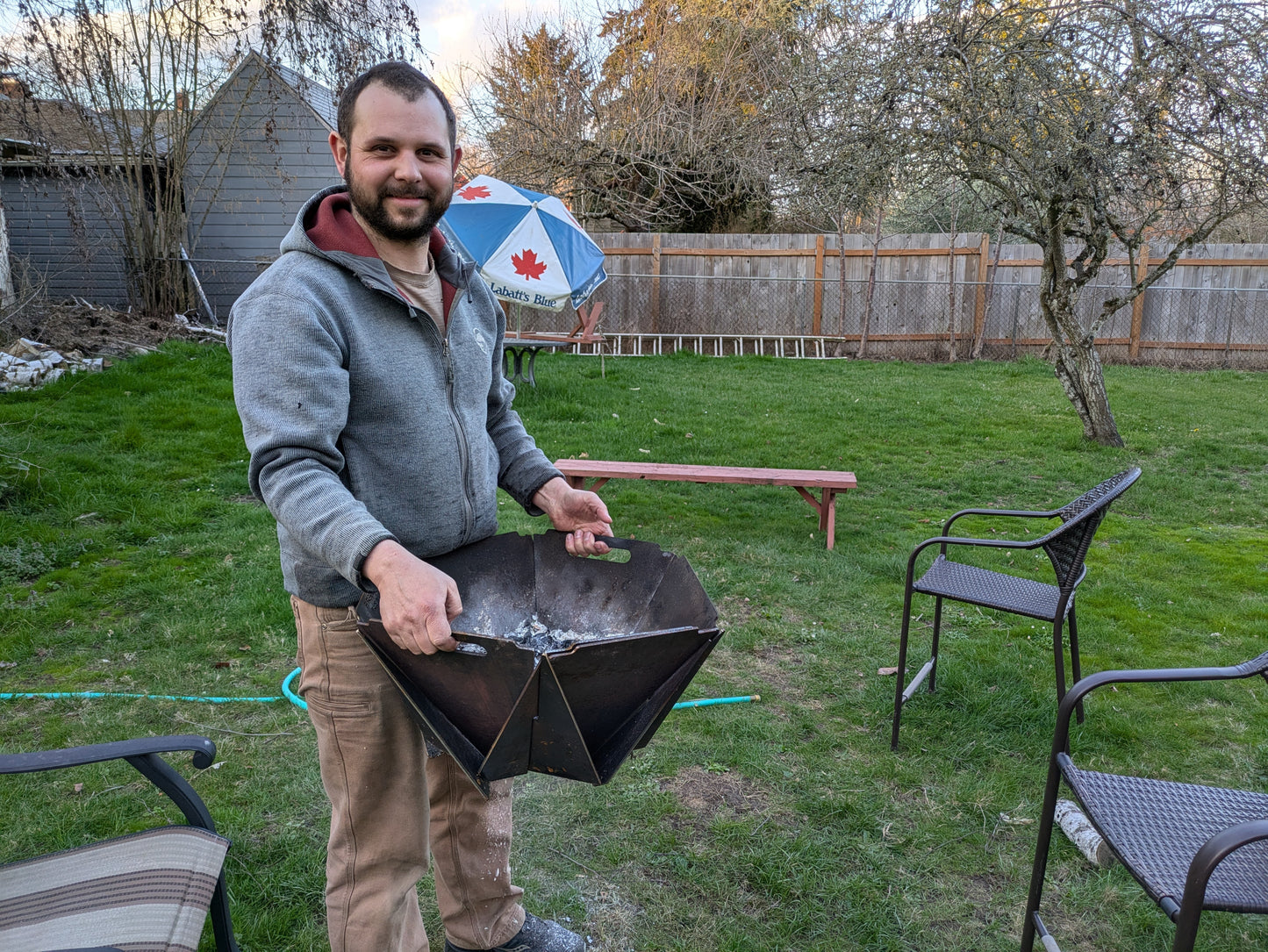 Flat pack fire pit